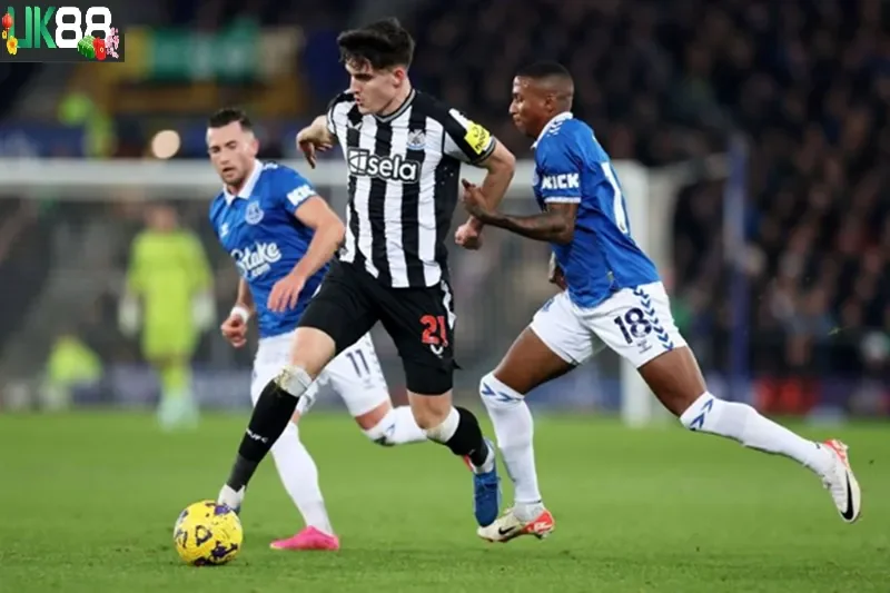 keo-nha-cai-newcastle-vs-everton-uk88
