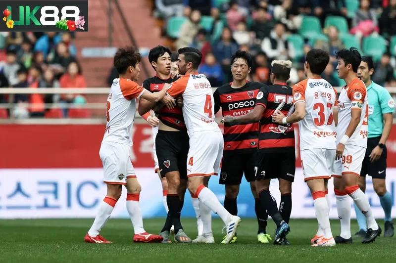 keo-nha-cai-pohang-steelers-vs-gangwon-uk88